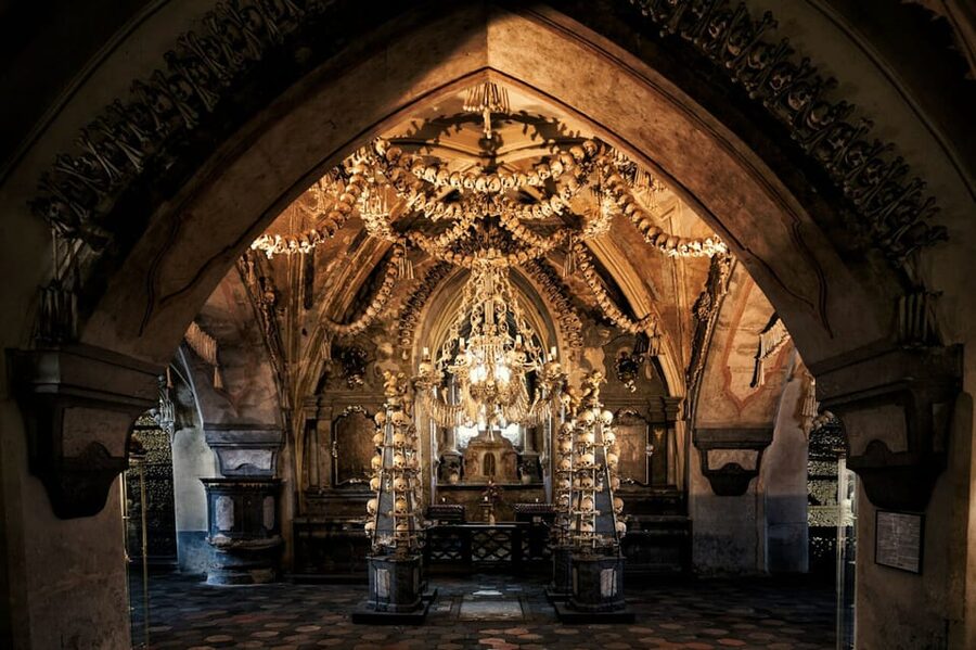 Kutná Hora: Sedlec Ossuary Skip-the-Line Ticket & Audioguide - What may surprise or disappoint you
