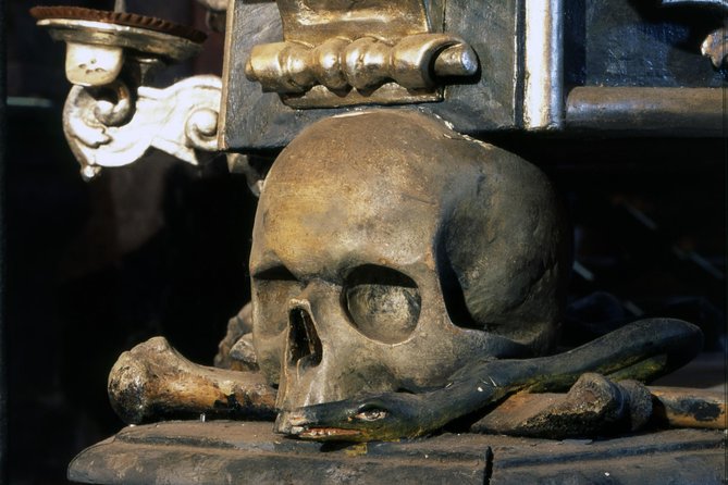 Kutna Hora & St. Barbara Cathedral & Ossuary - Walking Kutna Hora’s historic center