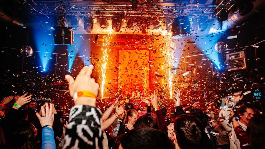 Monday Party in Prague | Admission Ticket - Who should book Mondays Like Fridays