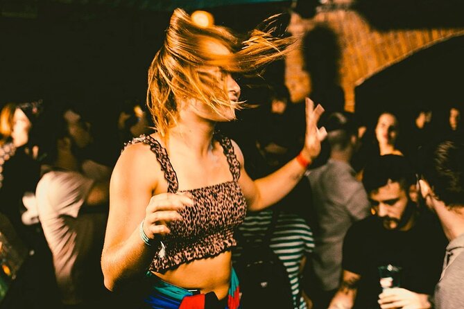 MONDAYS LIKE FRIDAYS - GIRLS 3 FREE DRINKS | Admission Ticket - Why a Monday party works in Prague