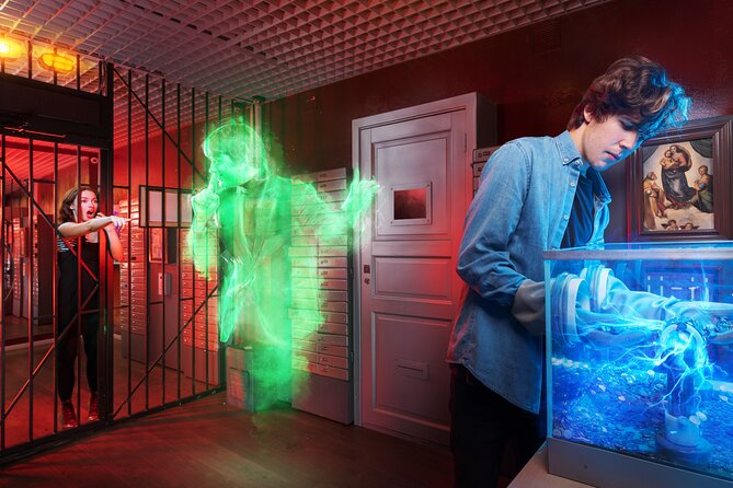 Moriarty's Phantom Trap Escape Game in Prague - Hosts who shape the experience