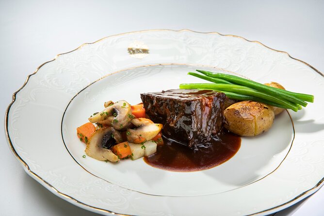 Mozart Concert and Dinner in Prague - Service and the occasional rough edge