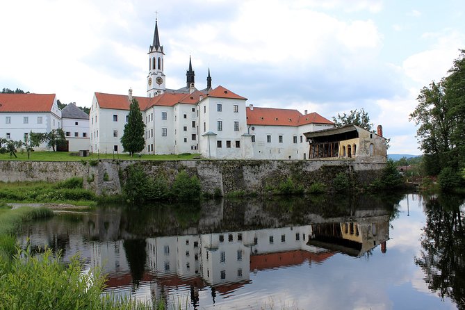 One day trips in the surroundings of Cesky Krumlov - Hluboká Castle, the grand stop