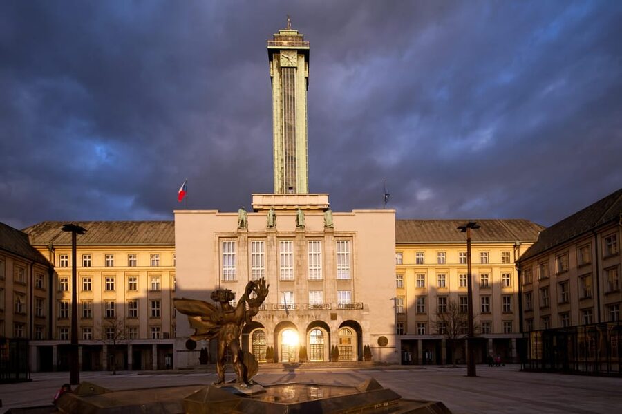 Ostrava: Entrance to the viewing tower of the new town hall - What the guide adds to a simple viewpoint