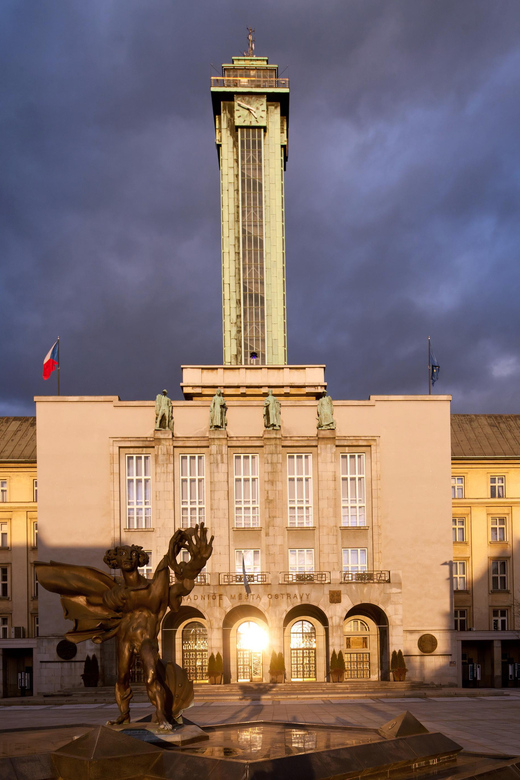 Ostrava: Entrance to the viewing tower of the new town hall - Who should book this tower visit