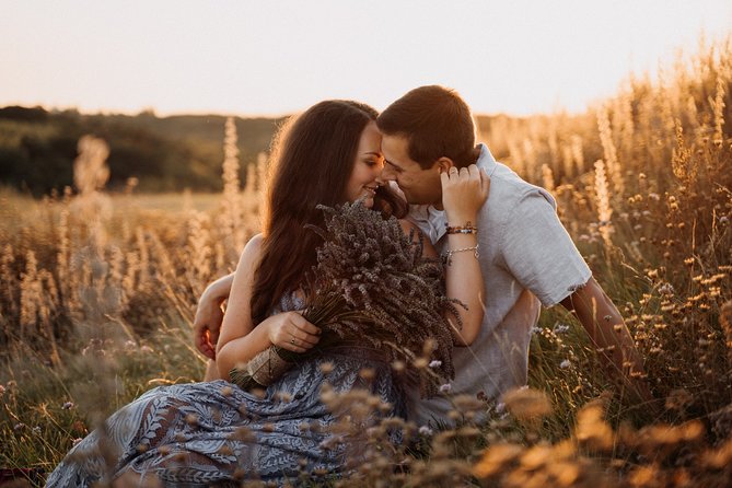 Photographer in Prague - Couple, engagement & portrait photoshoot - Meeting Aman or Veronika at Malostranská