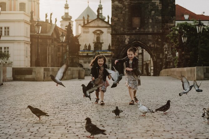 Photographer in Prague, private photoshoot - Old Town Hall and the Astronomical Clock