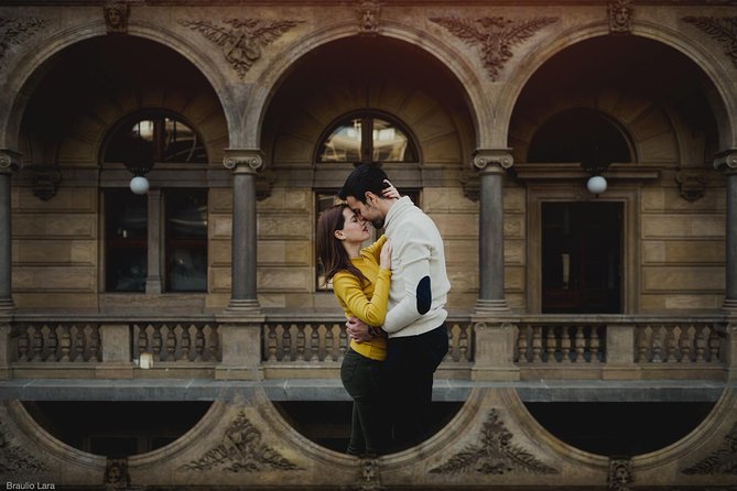 photoshoot in prague - Prague Castle: the broad city backdrop
