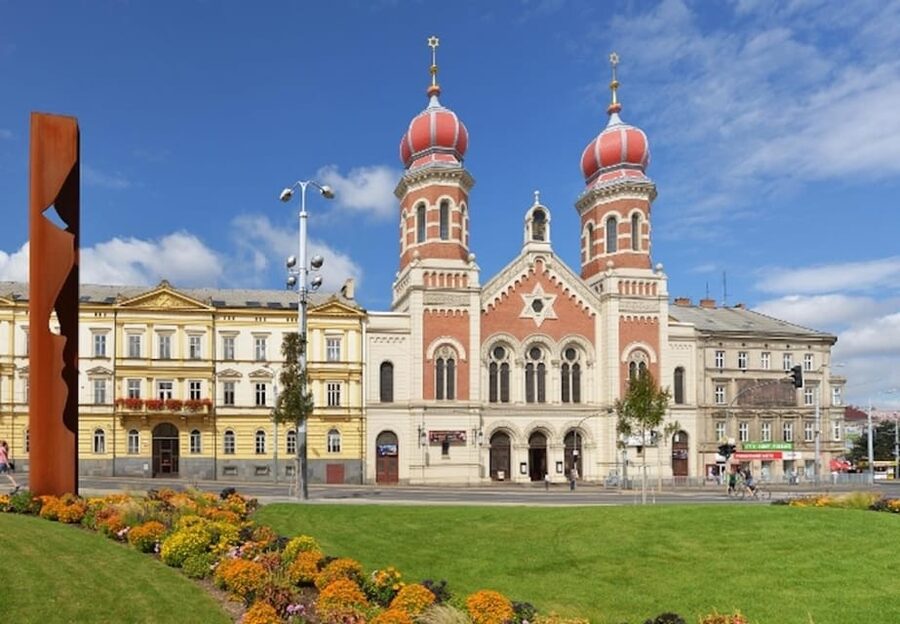 Pilsen: Old Town Guided Walking Tour - City Hall and Pilsen’s civic face