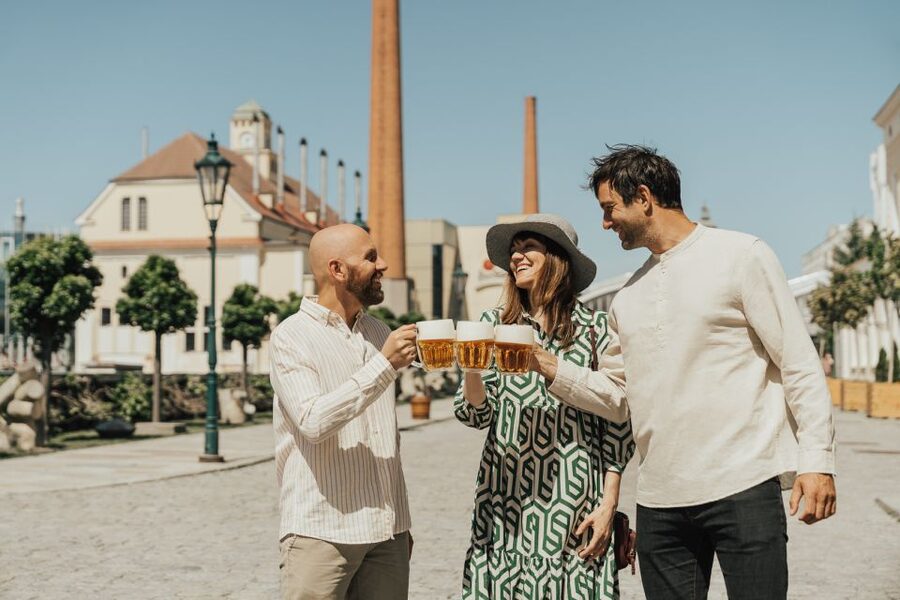 Pilsen: Pilsner Urquell Brewery Tour with Beer Tasting - How long the 100-minute schedule really feels