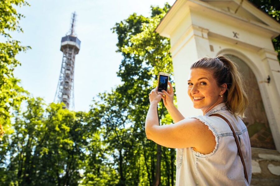 Prague: 1.5-Hour Private Kick-Start Tour with a Local - Local advice that can shape the rest of your stay