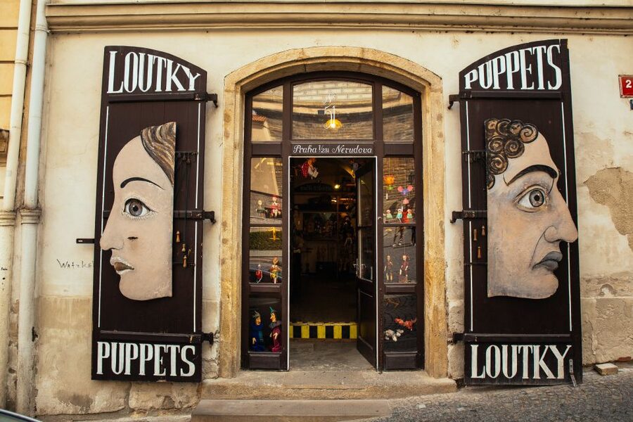 Prague: 1.5-Hour Private Kick-Start Tour with a Local - Who should book this introduction