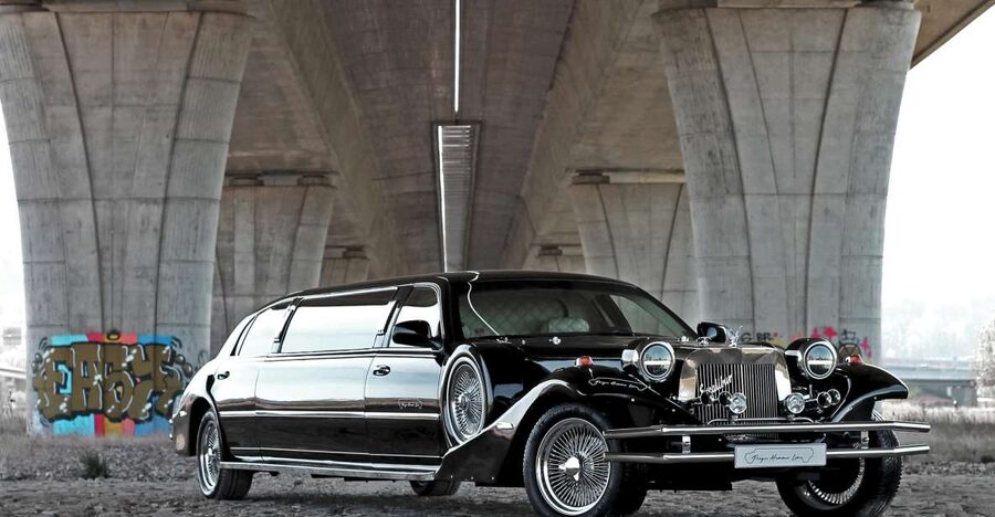 Prague: 1-Hour Vintage Limousine Rental - What this one-hour Prague ride is really for