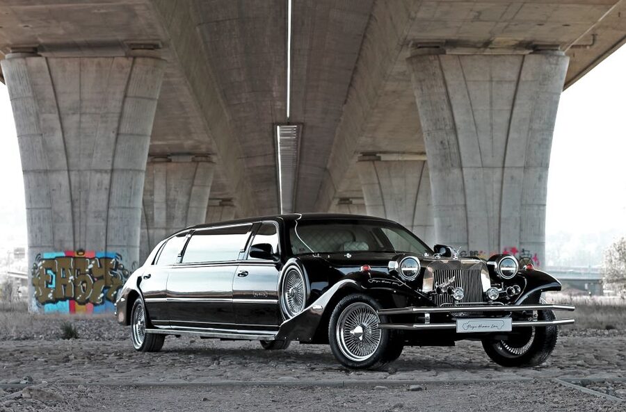 Prague: 1-Hour Vintage Limousine Rental - The driver can shape the whole mood