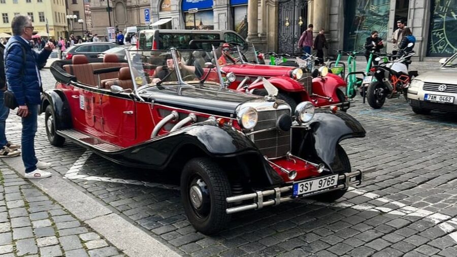 Prague: 120min Private Tour in Vintage Car, up to 6people! - New Town, the riverfront, and modern Prague