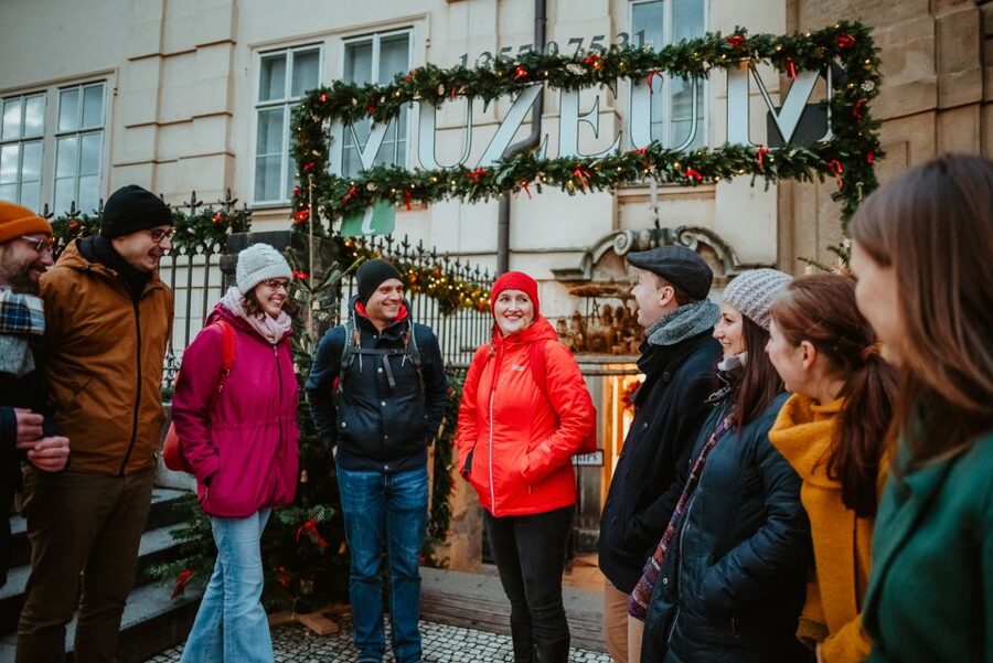 Prague: 2-3h Magical Christmas Markets Tour with Inclusions - Key points to know before booking