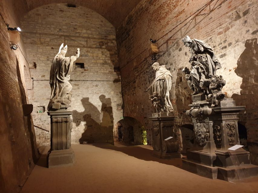 Prague: 2.5-Hour Vyšehrad Castle with Gorlice & Tickets - Who should book this 150-minute tour?