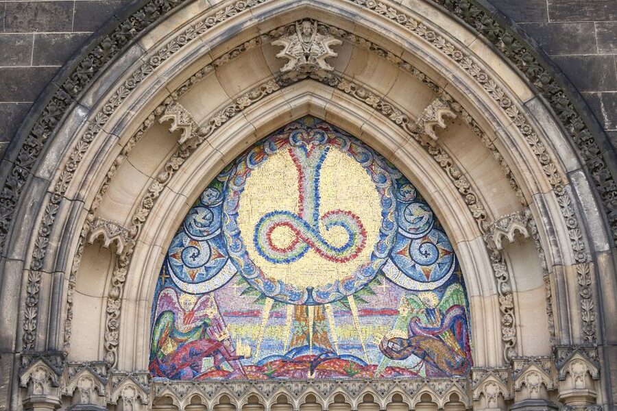 Prague: 2.5-Hour Vyšehrad Castle with Gorlice & Tickets - Saints Peter and Paul, a church worth the ticket