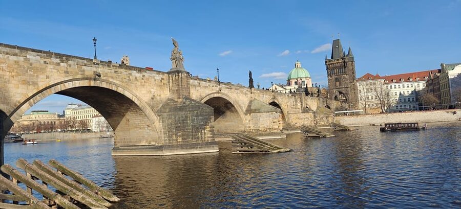 Prague: 2-Hour Historic Boat Cruise with Delicious Lunch - Who will enjoy this cruise most?