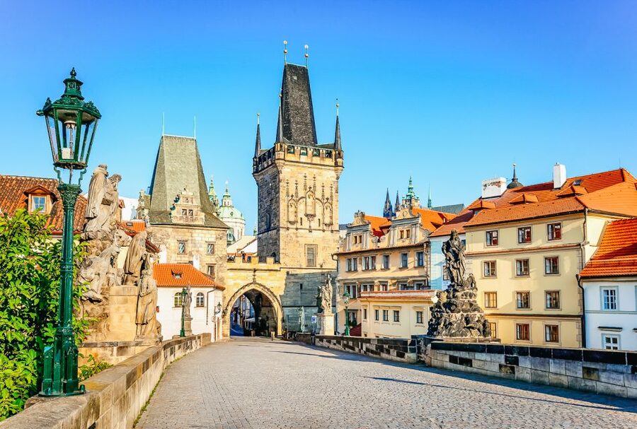 Prague: 3-Hour Beer Tour and Traditional Czech Dinner - Starting beside the Charles Bridge