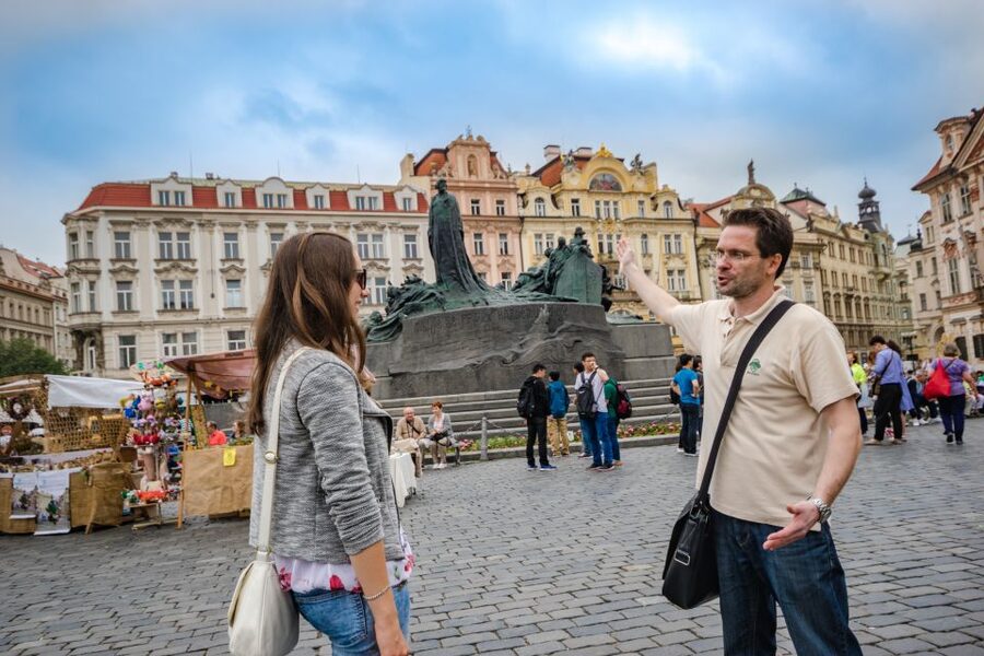 Prague: 3-Hour Walking Tour of Old Town & Prague Castle - Prague Castle without the interior ticket
