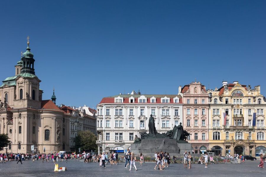 Prague: 4-Hour Segway and Scooter Tour with Lunch and Drinks - Petřín Hill and the Segway switch