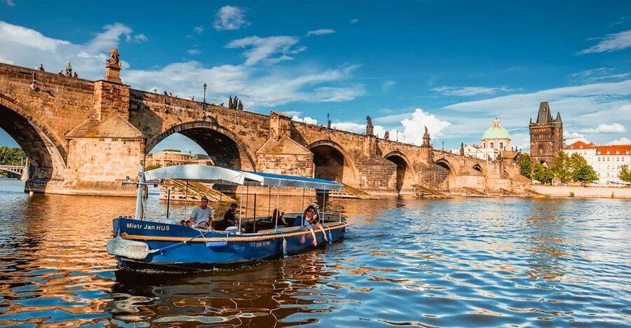 Prague: 45-Minute Sightseeing Cruise to Devil's Channel - The Vltava opens the view