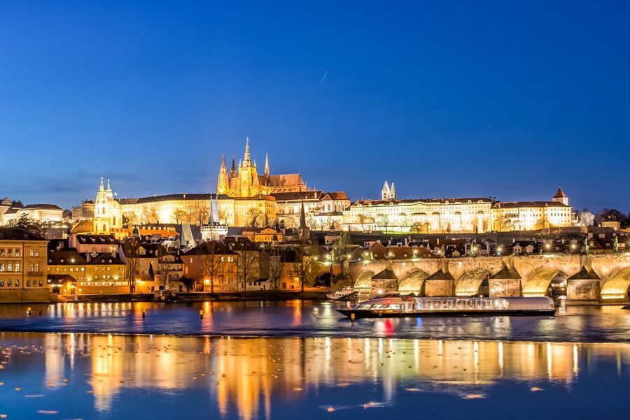 Prague: 50-Minute Sightseeing Evening Cruise - Starting at Pier 4 on the Vltava
