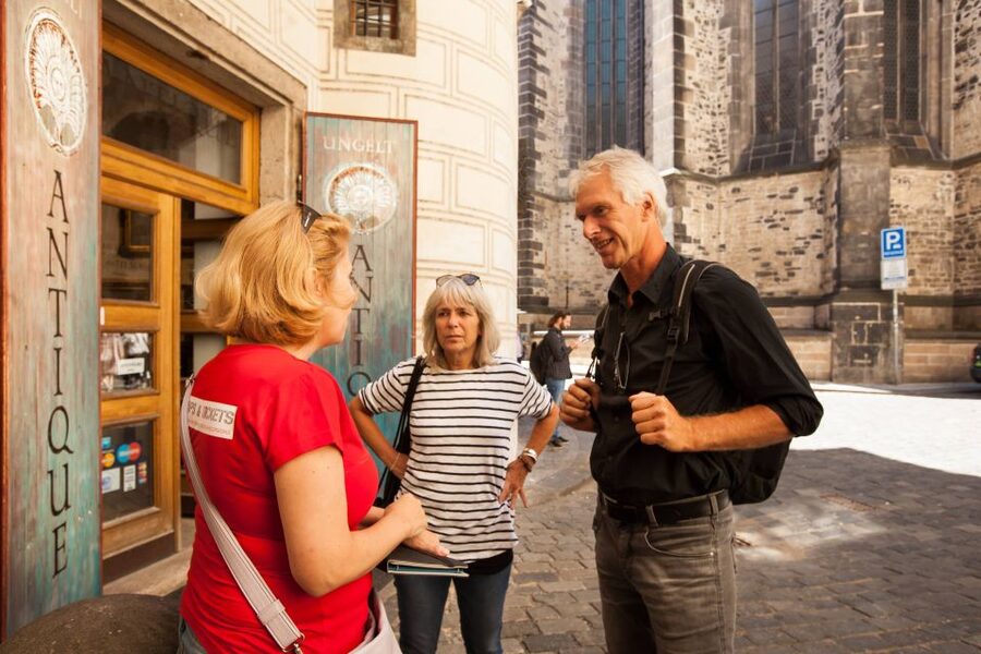 Prague: 6-Hour City Tour including Cruise and Lunch - Key points at a glance