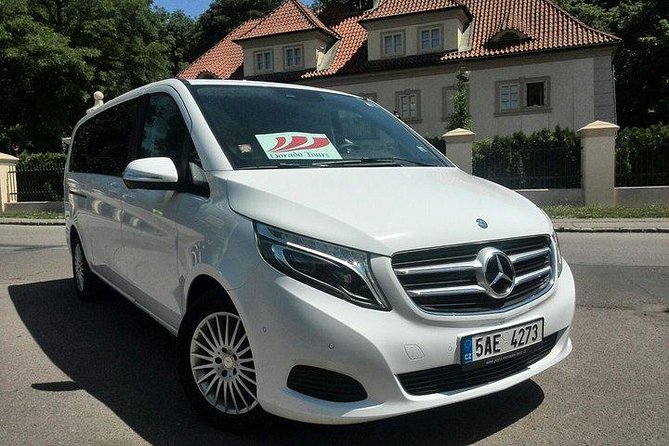 PRAGUE AIRPORT - CITY TRANSFERS in Spanish - Who should book this Prague transfer