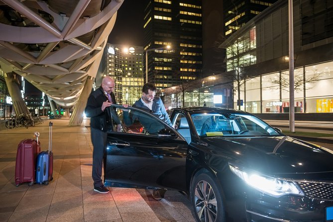 Prague Airport (PRG) Departure Transfer from Prague City - Key points to know before booking