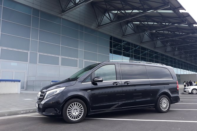 Prague Airport Private Arrival Transfer - The Driver Makes the Difference