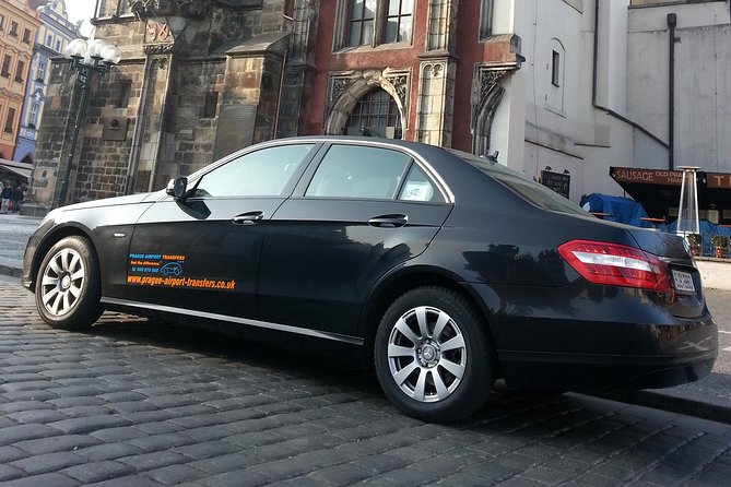 Prague Airport Private Departure Transfer - A direct ride with no sightseeing stops