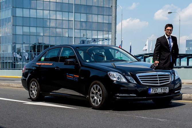 Prague Airport Shared Departure Transfer - Drivers, communication, and service quality