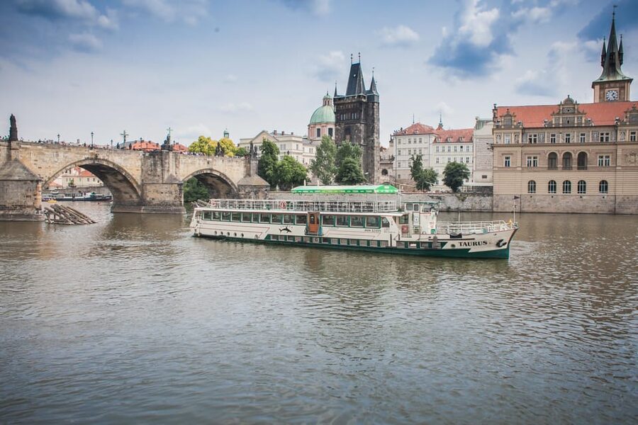 Prague: An unforgettable 2-hour cruise on the Vltava River. - Who will enjoy this Vltava cruise most