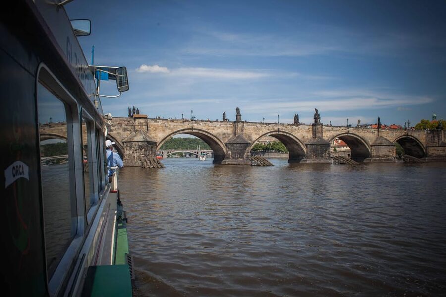 Prague: An unforgettable 2-hour cruise on the Vltava River. - Seeing Prague Castle from the river