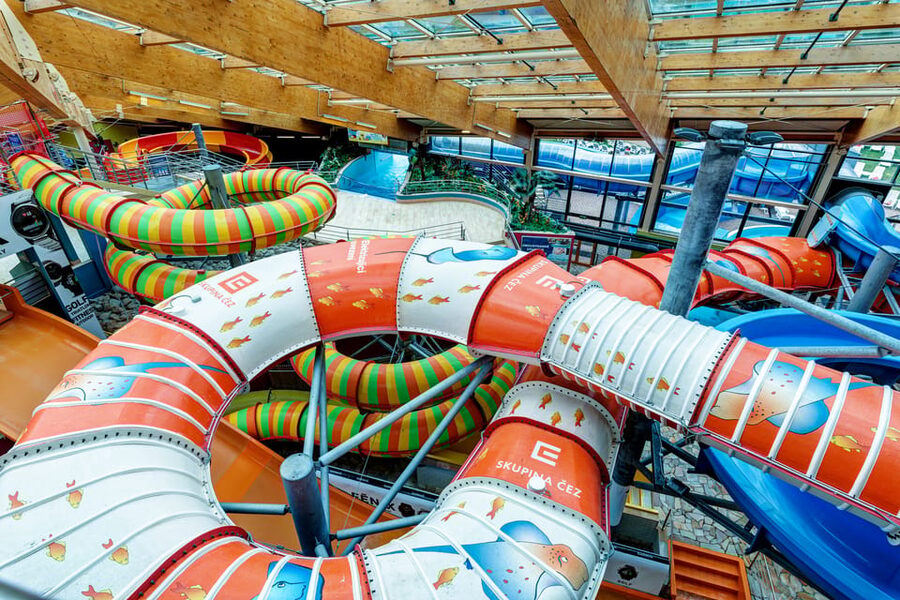 Prague: Aquapalace Indoor/Outdoor Water Park Ticket - Timing your visit for a calmer day