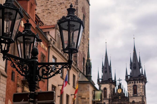 Prague Astronomical Clock Tower Ticket+20min Intro & opt. E-guide - Timing your visit around the hourly show