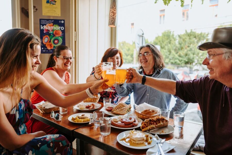 Prague: Award-Winning Old Town Food Tour with Four Drinks - The guides make the difference