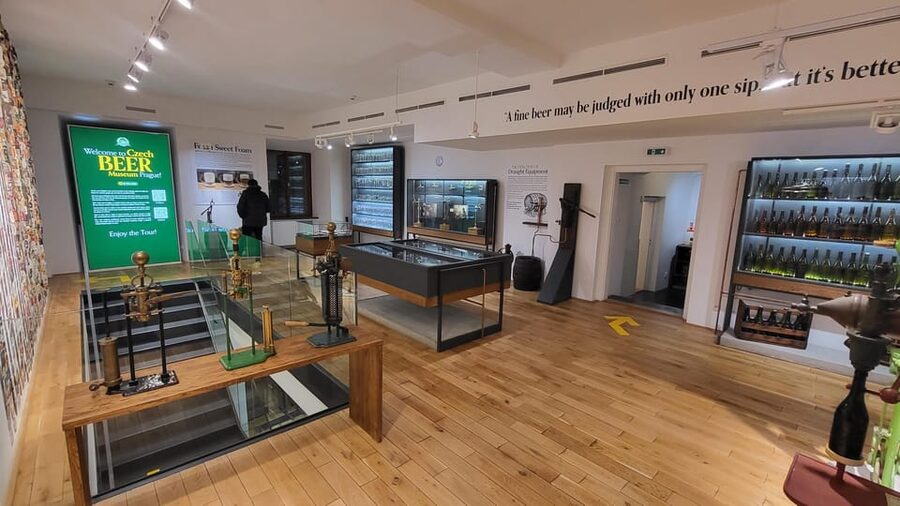 Prague: Beer Museum Tour with Tasting and Beer Bottling - What the visit feels like in practice