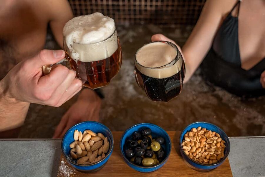 Prague: Beer Spa Experience with Unlimited Beer and Sauna - What happens inside the private beer spa room