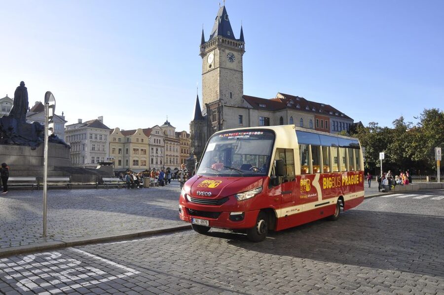 Prague: Big Bus Hop-on Hop-off, Castle Tour and River Cruise - Take the Vltava cruise from pier 17