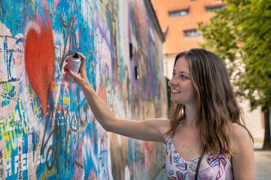 Prague: Bike or E-Bike City Tour with A Local Guide - What the guides add