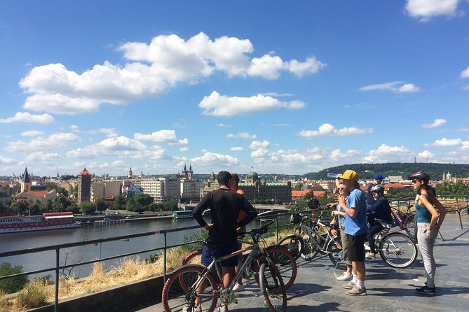 Prague Bike Tour - Stunning Viewpoints, Castle, City & Park - Why a bike is a smart way to see Prague quickly
