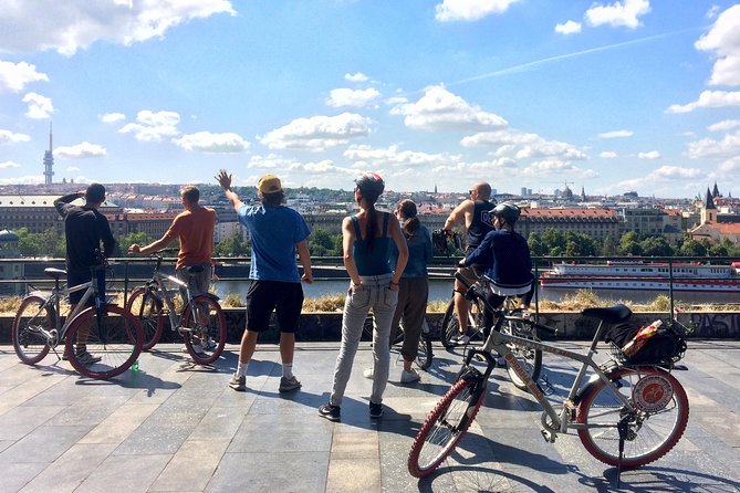 Prague Bike Tour - Stunning Viewpoints, Castle, City & Park - Bikes, hills, weather, and comfort