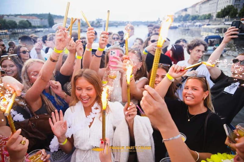 Prague : Boat Party with Afterparty at EPIC - A Prague night out that begins on the river