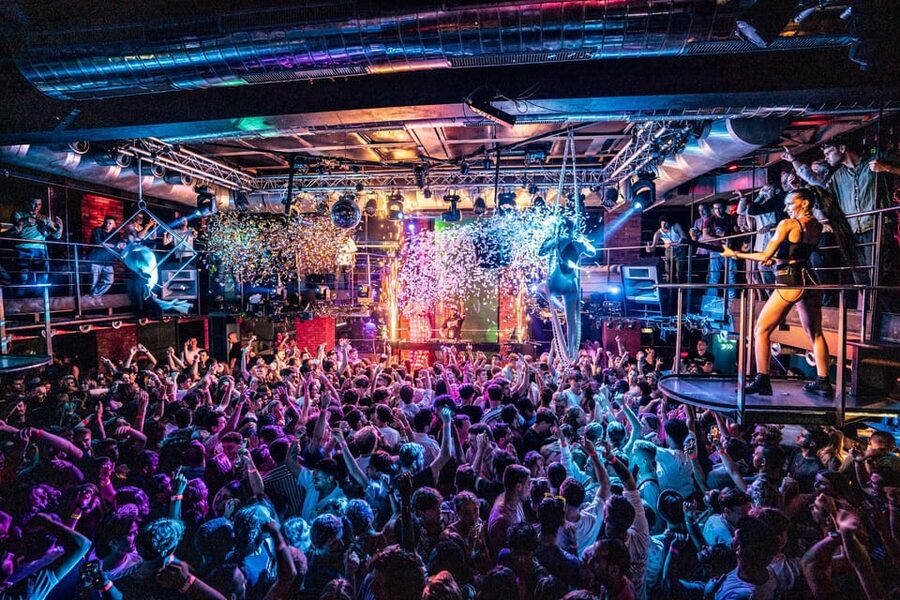 Prague: Boat Party with Unlimited Drinks & After Party Entry - Understanding the drink packages