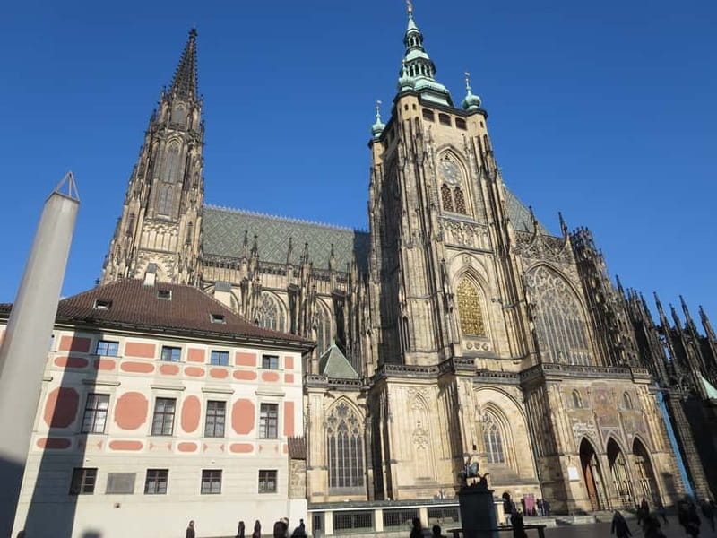 Prague: Bus and Boat Tour - The one-hour Vltava cruise