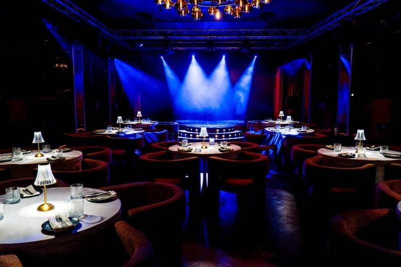 Prague: Cabaret Show at Medusa - Nightlife Prague - Dress code and age rules deserve close attention