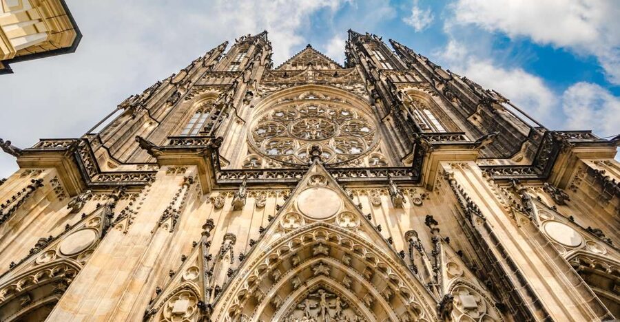 Prague Castle 2.5-Hour Tour Including Admission Ticket - Charles Bridge and the Walk to Lesser Town Square